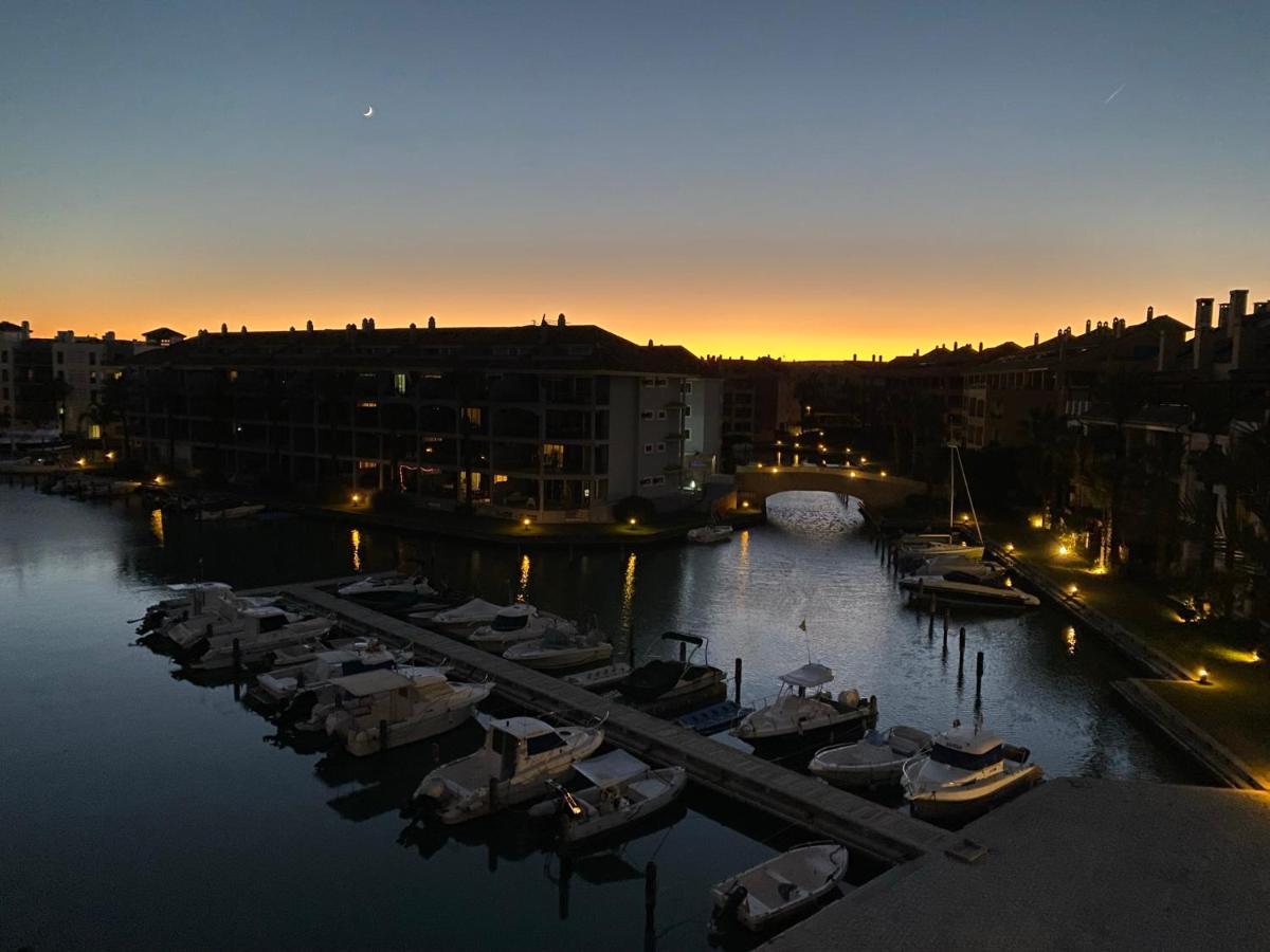 Apartamento Con Terraza Sobre La Marina De Sotogrande Сан-Роке Экстерьер фото