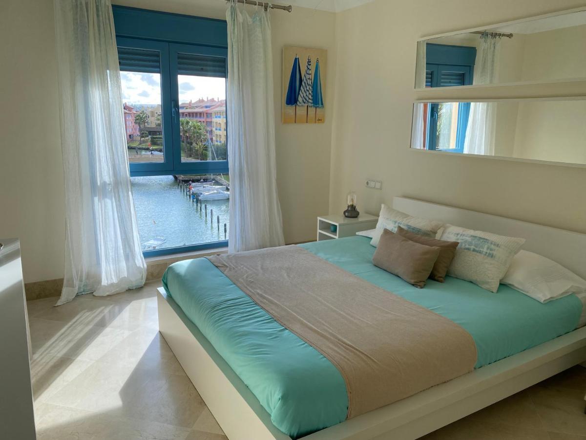 Apartamento Con Terraza Sobre La Marina De Sotogrande Сан-Роке Экстерьер фото
